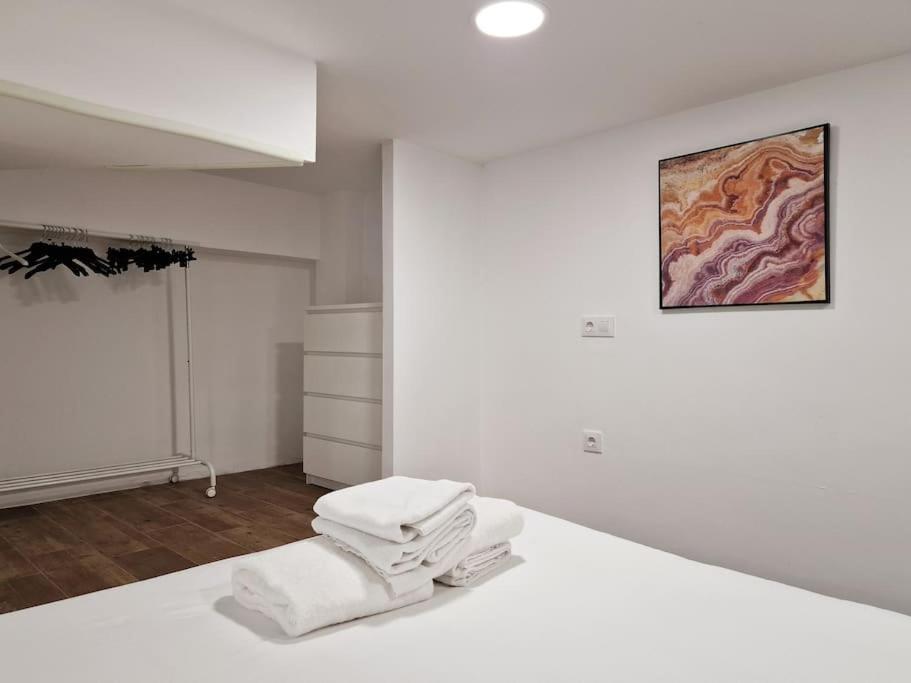 Seco Calle, Precisos Loft Super Equipado Cerca De Metro Pacifico Madrid Ngoại thất bức ảnh